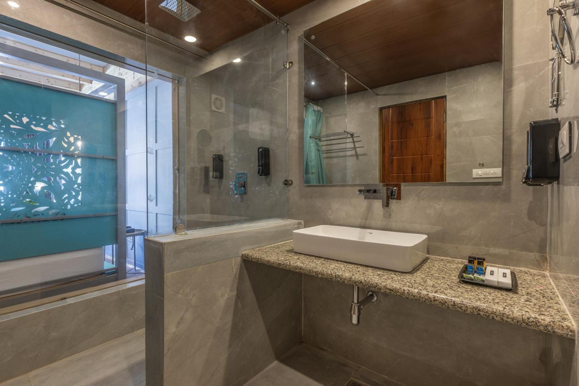 Echor Himalayan Heights Luxe Manali Hotell Exteriör bild