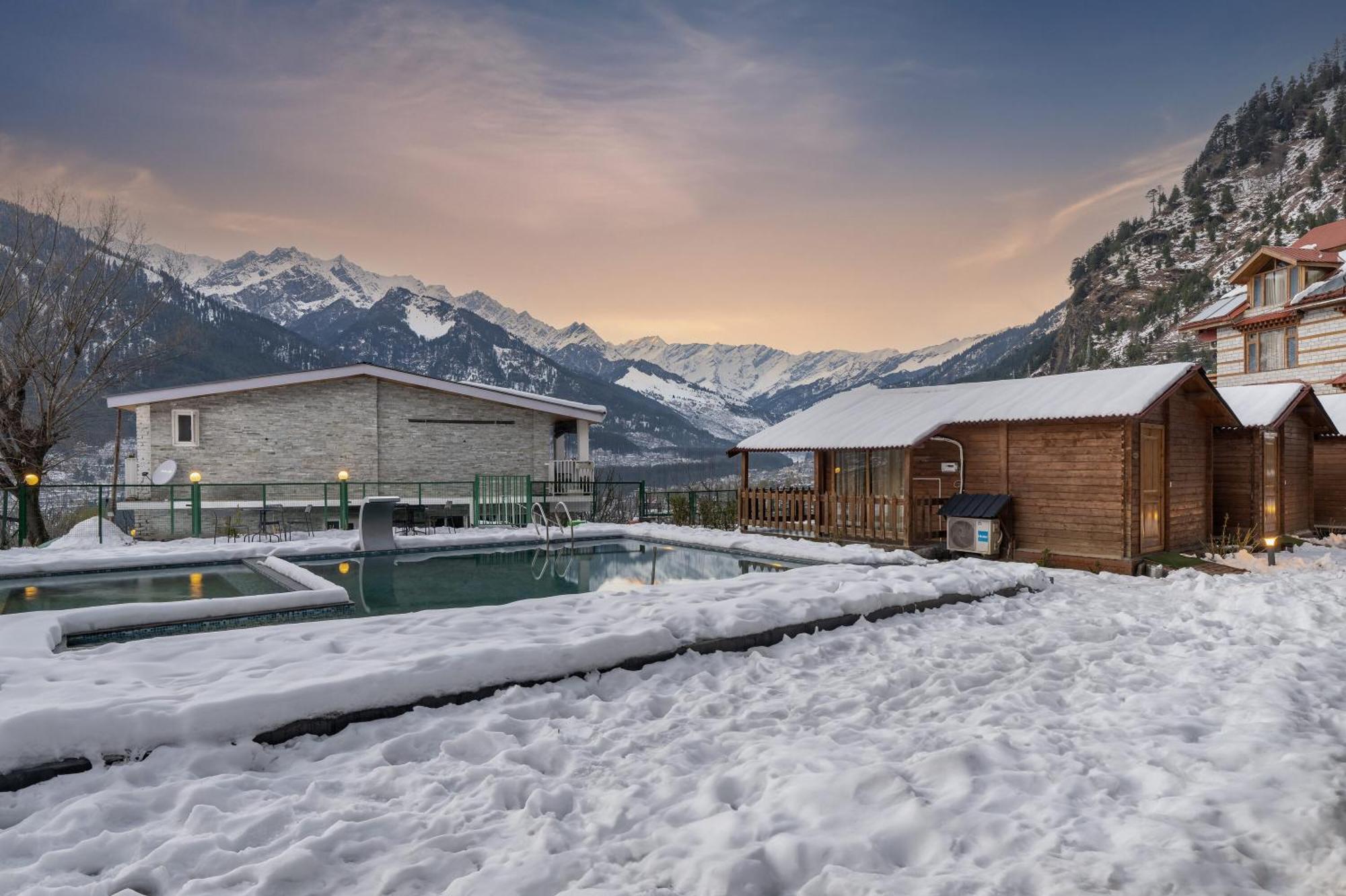 Echor Himalayan Heights Luxe Manali Hotell Exteriör bild